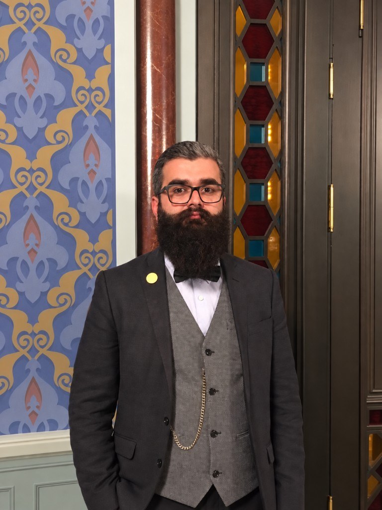Viktor Gogashvili, history and culture lecturer at Smorodina